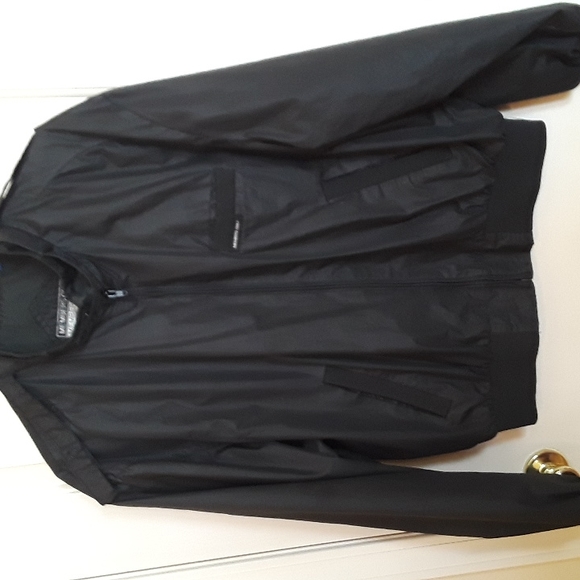 Members Only  black  jacket size 44 excellent condition - Picture 2 of 7
